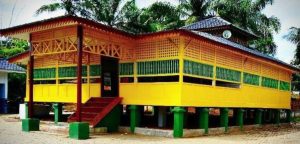 Bangunan Masjid Ar-Rahman Berornamen Melayu