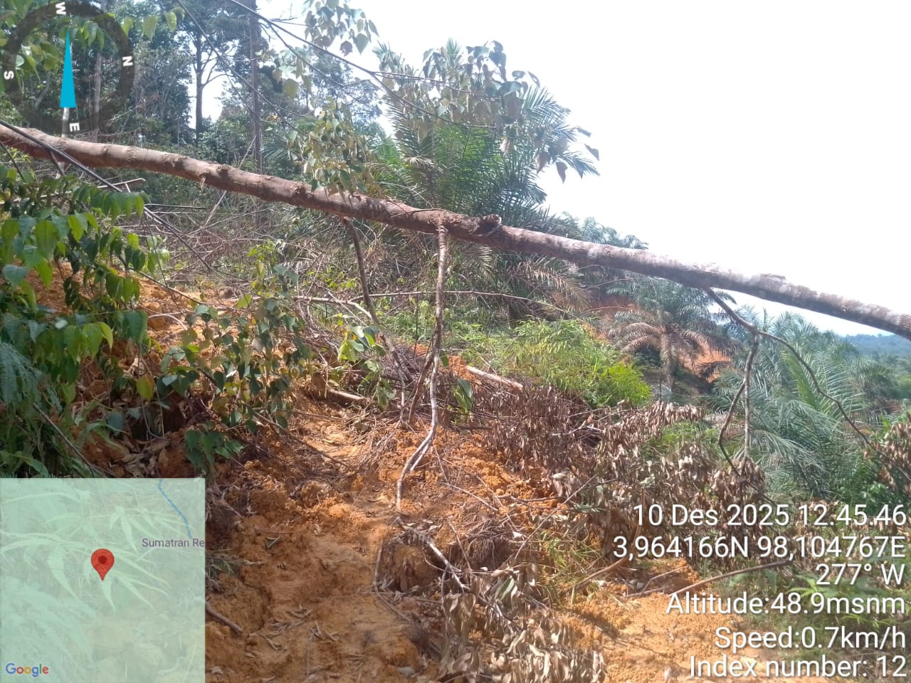 Jalan Putus Menuju Aras Napal Kiri