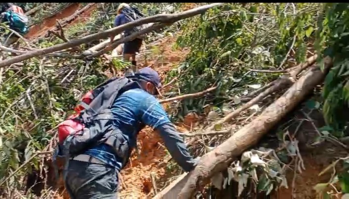 Jalan Aras Napal Kiri Ke Kodam Bawah Putus